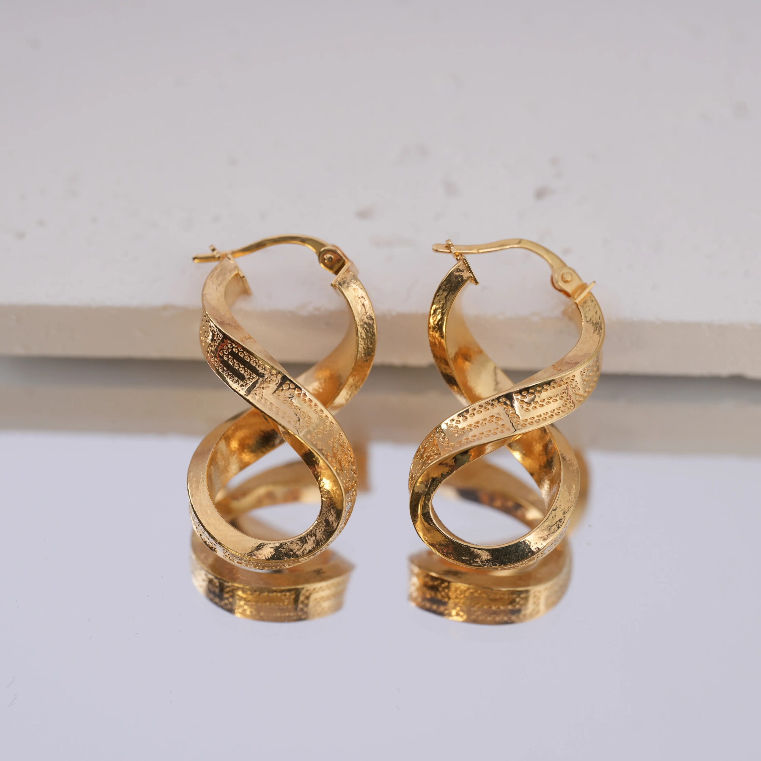 18k Chunky Twists Huggie Hoop Earrings